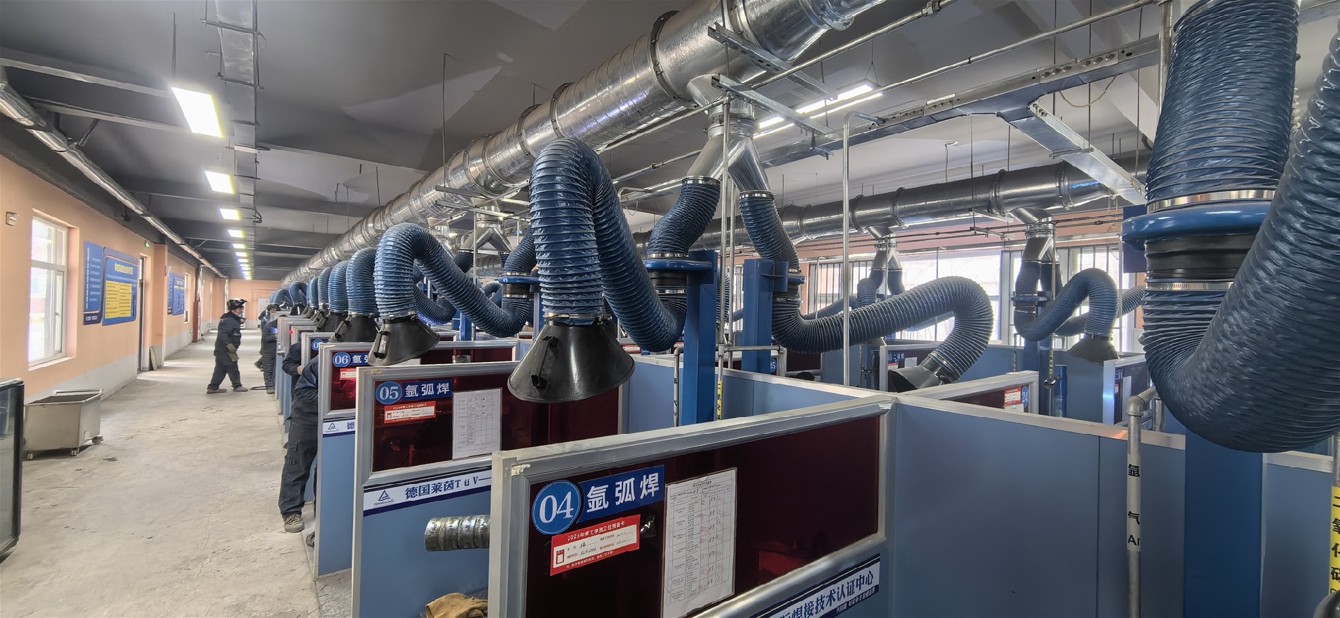 ���{�h��������Ӗ�WУ����